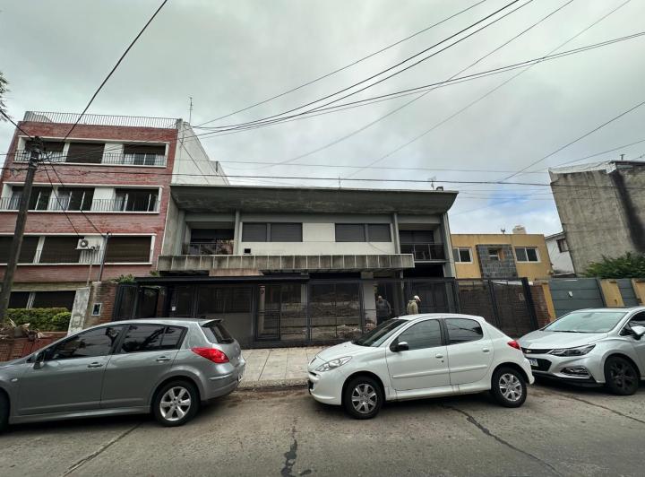 Edificio · 717m² · 15 Cocheras