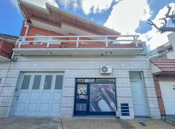 Casa · 508m² · 5 Ambientes · 1 Cochera · Casa con Galpón en Venta en Valentin Alsina