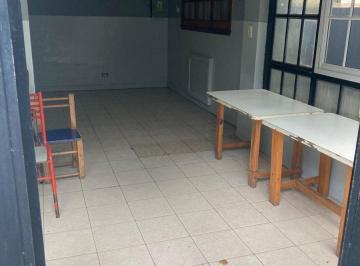 Local comercial · 150m² · 2 Cocheras · Casa en Alquiler Ideal Consultorios