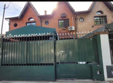 Departamento · 95m² · 4 Ambientes · Triplex 4 Ambientes! Apto Credito