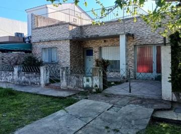 Casa · 90m² · 3 Ambientes · Casa Americana 3 Ambientes! Lote de 10 X 35