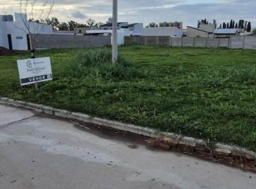 Terreno · 300m² · Vendo Lote Exclusivo Listo Para Escriturar en Rafaela