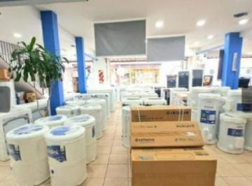 Local comercial · 600m² · Local Comercial! Perez Quintana 1300‼