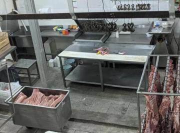 Bodega-Galpón de 6 ambientes, Mataderos · Av Larrazabal 2400, Caba / Galpón 270 m² / con Equipamiento Frigorífico