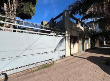 Casa · 73m² · 3 Ambientes · 1 Cochera · Casa en Venta - Lote de 12 X 12