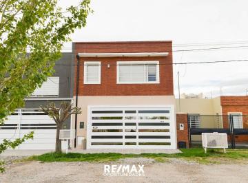 PH · 187m² · 5 Ambientes · 1 Cochera · Venta Dúplex B° Altos del Limay
