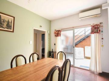 Departamento · 68m² · 4 Ambientes · Venta PH 4 Amb Ciudadela C/patio y Terraza Propia