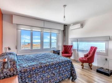 Casa · 170m² · 6 Ambientes · 1 Cochera · Casa en Venta Punta Colorada, Piriapolis Maldonado