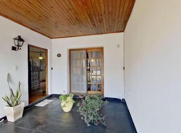 PH · 83m² · 5 Ambientes · 1 Cochera · Venta PH Tipo Casa 5 Ambientes, Sarandi