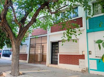 PH · 75m² · 5 Ambientes · 1 Cochera · Venta de Duplex en Villa Nueva, Apta Crédito