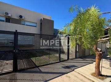 PH · 87m² · 4 Ambientes · 1 Cochera · PH - Plottier