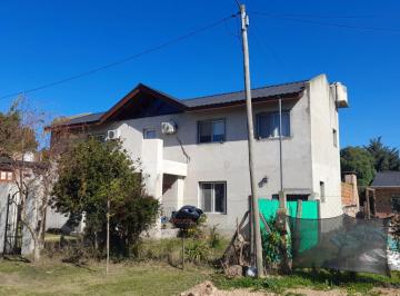 Casa · 180m² · 4 Ambientes · 1 Cochera · Casa en Venta - 3 Dorm. 3 Baños - Cochera - 600 m² - Villa Parque Sicardi, La Plata