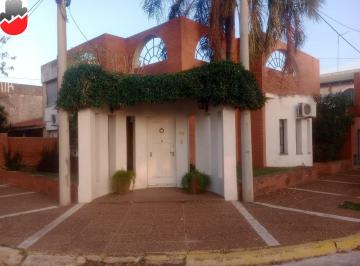 Casa de 6 ambientes, Rafaela · Venta Casa 3 Dorm. Barrio Central Córdoba