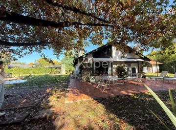 Casa · 183m² · 5 Ambientes · 2 Cocheras · Casa Chalet en Venta en Carmel Cc, Pilar, G. B. a. Zona Norte