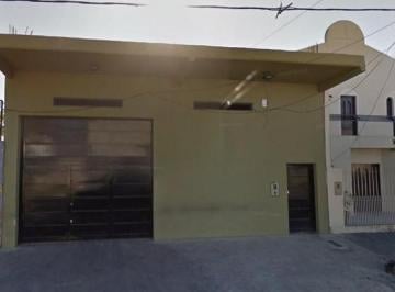 Bodega-Galpón · 300m² · Galpon en Venta en San Francisco Solano