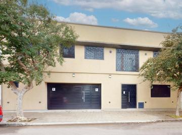 Casa · 440m² · 10 Ambientes · 2 Cocheras · Casa en Venta en La Plata