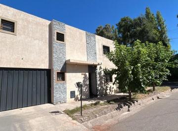 Casa · 129m² · 3 Dormitorios · Greenwood Inmobiliaria Vende - Imperdible Oportunidad en Barrio Nuevo Siglo, Maipu