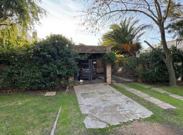 Casa · 104m² · 5 Ambientes · Casa en Punta Lara