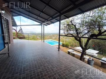 Casa · 110m² · 3 Ambientes · 2 Cocheras · Casa en Estancia Vieja. La Mejor Vista de La Sierras