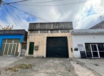 Bodega-Galpón · 202m² · Galpon / Lote en Villa Dominico (A m. de La Estacion)