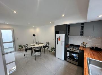 Oficina comercial · 36m² · 2 Ambientes · Venta PH 2 Ambientes Reciclado y Amoblado en La Perla