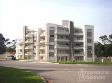 Departamento · 96m² · 4 Ambientes · 1 Cochera · Punta del Este - en Venta - San Rafael - 3 Dorm. 2 Baños Parrilla Piscina Jardín Parrillero
