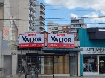 Local comercial · 420m² · Excelentes Locales en Block con Vivienda Sobre La Av en Plena Zona Comercial!
