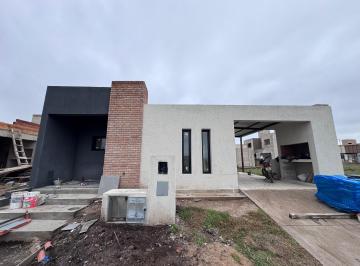 Casa de 7 ambientes, Córdoba · Casa en Venta en Docta 2 Dorm. Una Planta