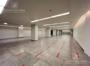 Local comercial · 700m² · 10 Ambientes · Local en Alquiler Sobre 9 de Julio, Plena Peatonal, Mas de 500 m²