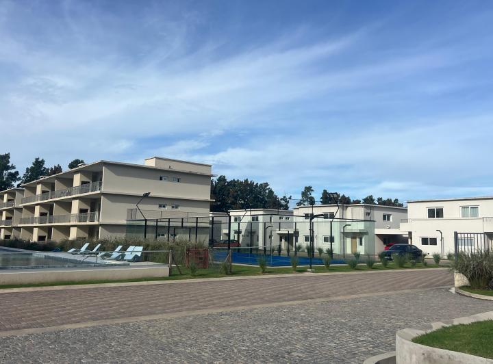 Desarrollo horizontal , Pilar · Chic Village
