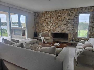 Casa · 285m² · 5 Ambientes · 2 Cocheras · Casa en Venta en San Matias, Escobar, G. B. a. Zona Norte