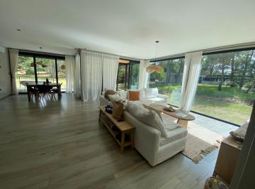 Casa de 5 ambientes, Villarobles · Venta Casa en Villa Robles Barrio Exclusivo Frente Al Mar