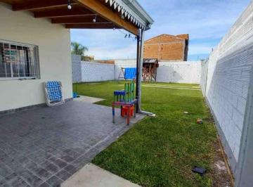 Casa · 100m² · 3 Ambientes · Casa en Venta - 2 Dorm. 2 Baños - Campana