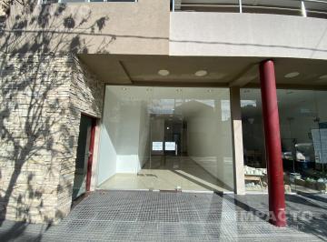 Local comercial · 45m² · 1 Ambiente · Local en Alquiler Cañuelas Centro 45 m² con Baño y Patio