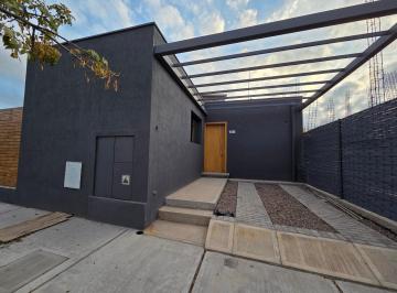 Casa de 4 ambientes, Ciudad de Mendoza · Casa en Venta de 2 Dorm. en Barrio Jardines de Karakorum – Sexta Sección
