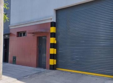 Bodega-Galpón · 414m² · Venta Galpon Deposito Peru 1835 Avellaneda