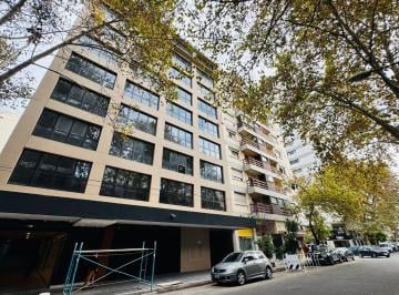 Oficina comercial · 156m² · 1 Cochera · Oficina en Mitre 1900 de 156 m² y Cochera