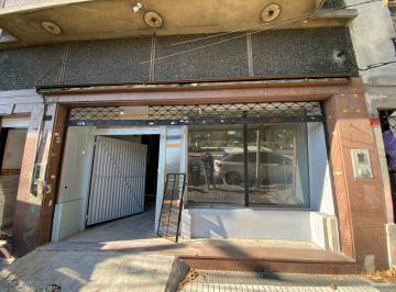 Local comercial · 117m² · Alquiler Local en Piñeyro Avellaneda