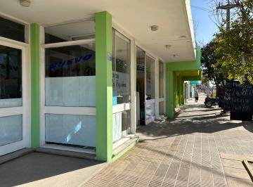 Local comercial de 8 ambientes, Laboulaye · Laboulaye, Córdoba. Tres Amplios Inmuebles Comerciales en Inmejorable Hubicación.