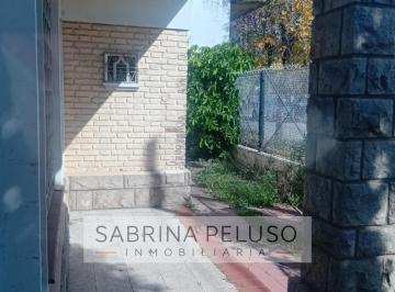 Casa · 110m² · 3 Ambientes · 1 Cochera · Casa en Libertad
