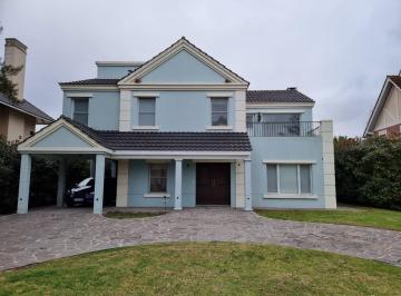 Casa de 5 ambientes, Esteban Echeverría · Casa 5 Ambientes en Venta - Saint Thomas Norte – Canning