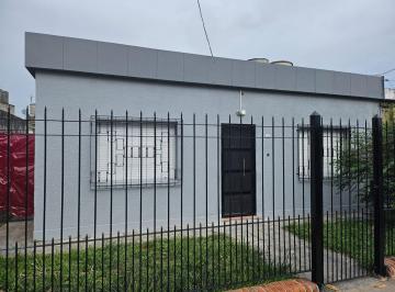 Casa · 100m² · 3 Ambientes · Casa en Venta - 2 Dorm. 1 Baño - Ezpeleta