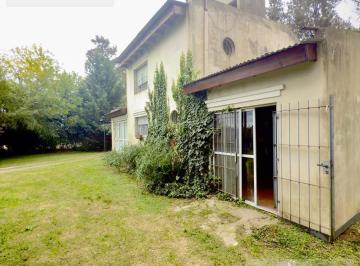 Casa · 70m² · 4 Ambientes · 1 Cochera · Casa en Barrio Ccerrado El Palomar