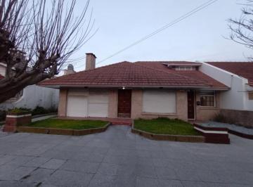 Casa · 170m² · 3 Ambientes · Alquiler Comercial Chalet Amplio - Ideal Oficinas o Consultorios