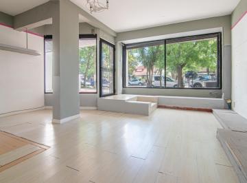 Local comercial · 96m² · 2 Ambientes · Venta Local con Vidriera Sobre Av Libertad