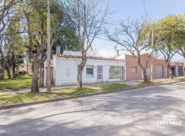 Local comercial · 200m² · 2 Ambientes · Venta Local Funes Centro