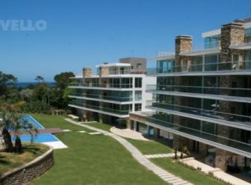 Departamento · 107m² · 4 Ambientes · 1 Cochera · Departamento en Playa Brava