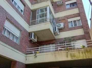 Departamento de 3 ambientes, Ciudad de Santa Fe · Venta de Departamento en Barrio Sur. Se Escucha Oferta!