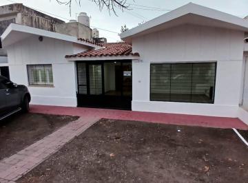 Foto · Gran Casa Uso Comercial! Bv Los Granaderos 3170 - B Alto Verde