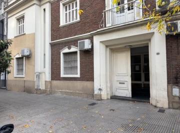 Departamento de 2 ambientes, Belgrano · 2 y 1/2 Amb Fte Pb Lumin con Pequeñ Patio Tot.48 m² Mendoza 1500 / Libertador